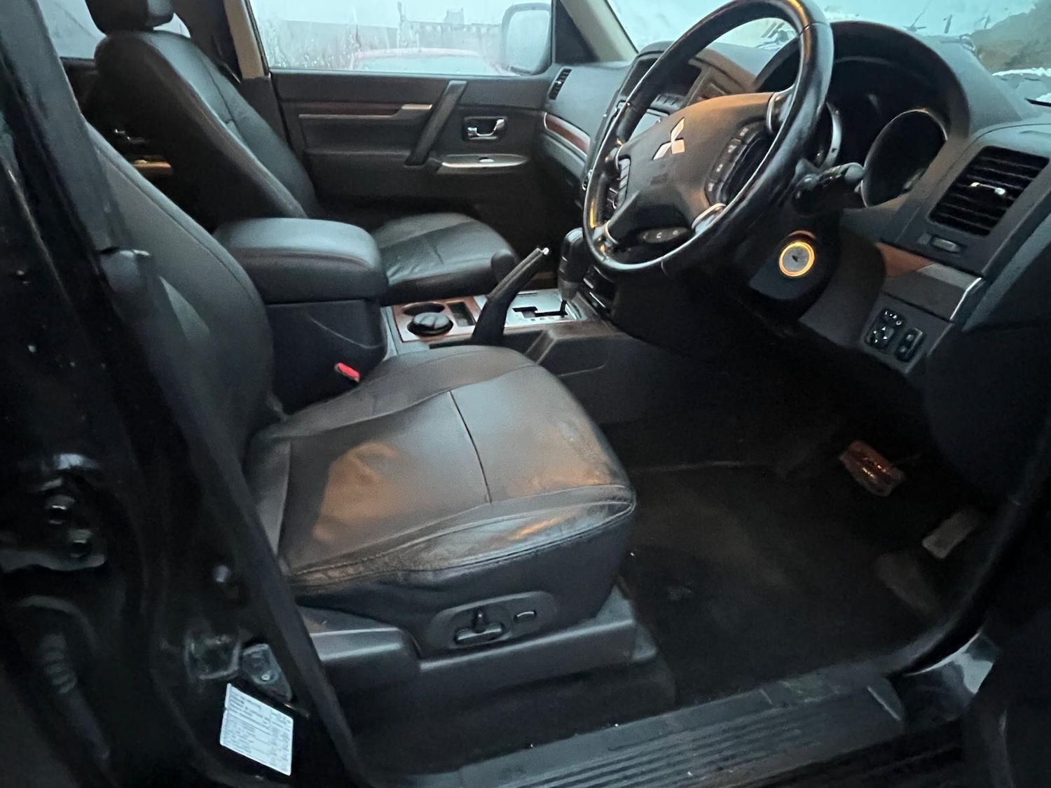 Used Mitsubishi Shogun 2014 for sale - 76989159: Photo 9