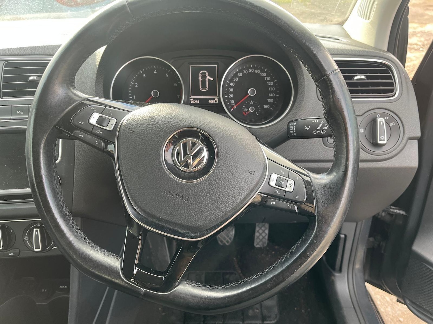 Used Volkswagen Polo 2014 for sale - 77410983: Photo 11