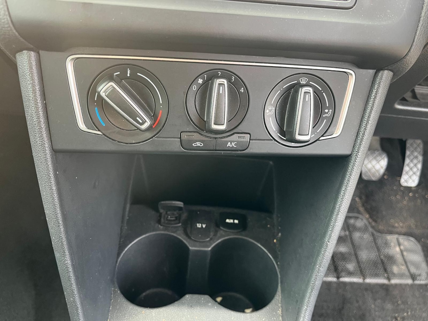 Used Volkswagen Polo 2014 for sale - 77410983: Photo 14