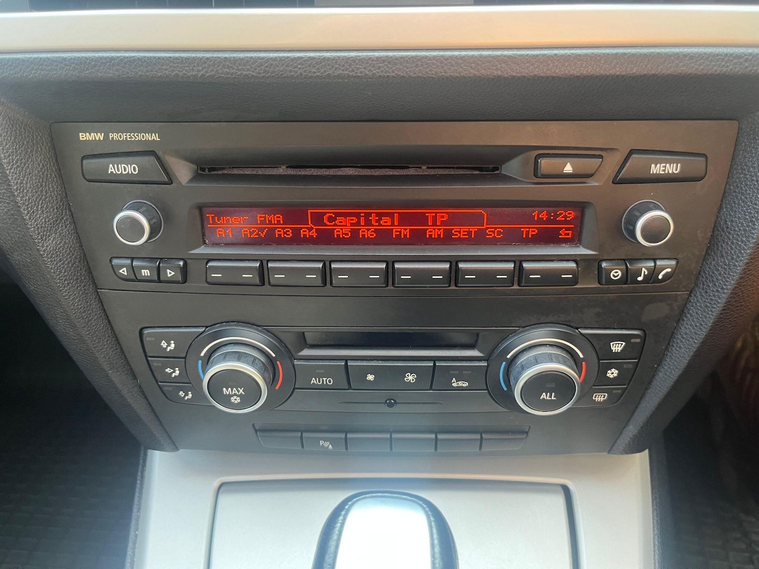 Used BMW 3 Series 2011 for sale - 78035035: Photo 36