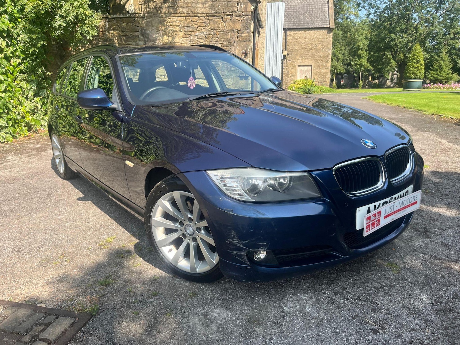 Used BMW 3 Series 2011 for sale - 78035035: Photo 39