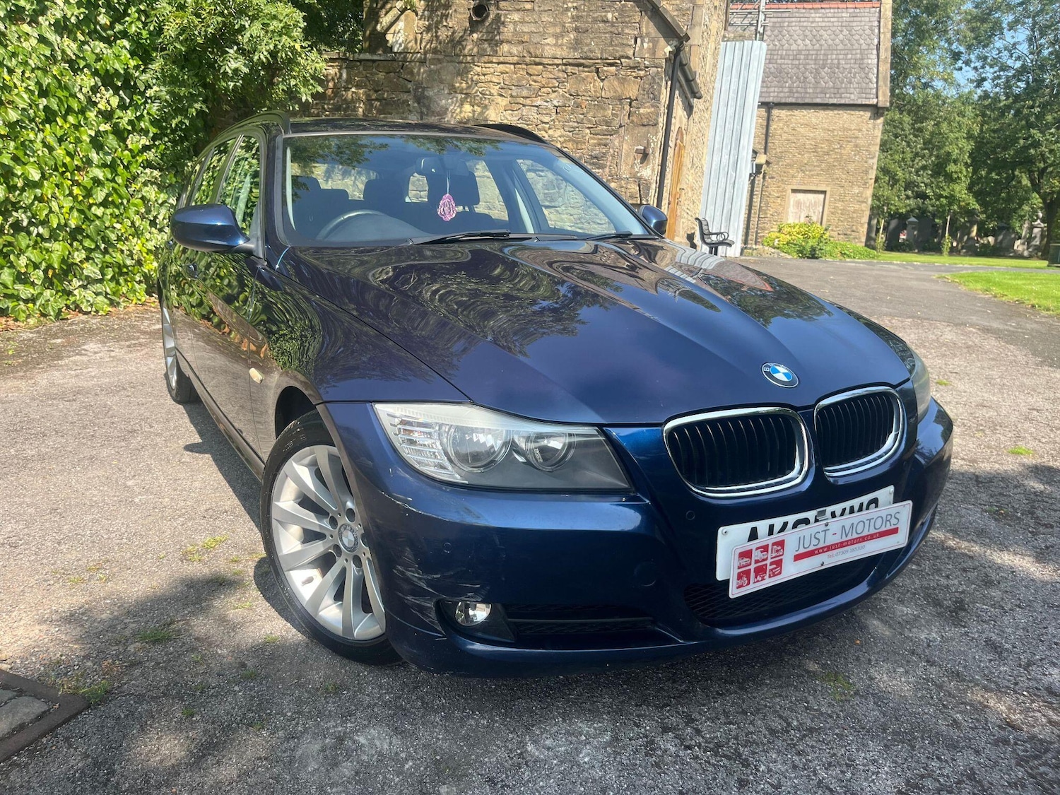 Used BMW 3 Series 2011 for sale - 78035035: Photo 41