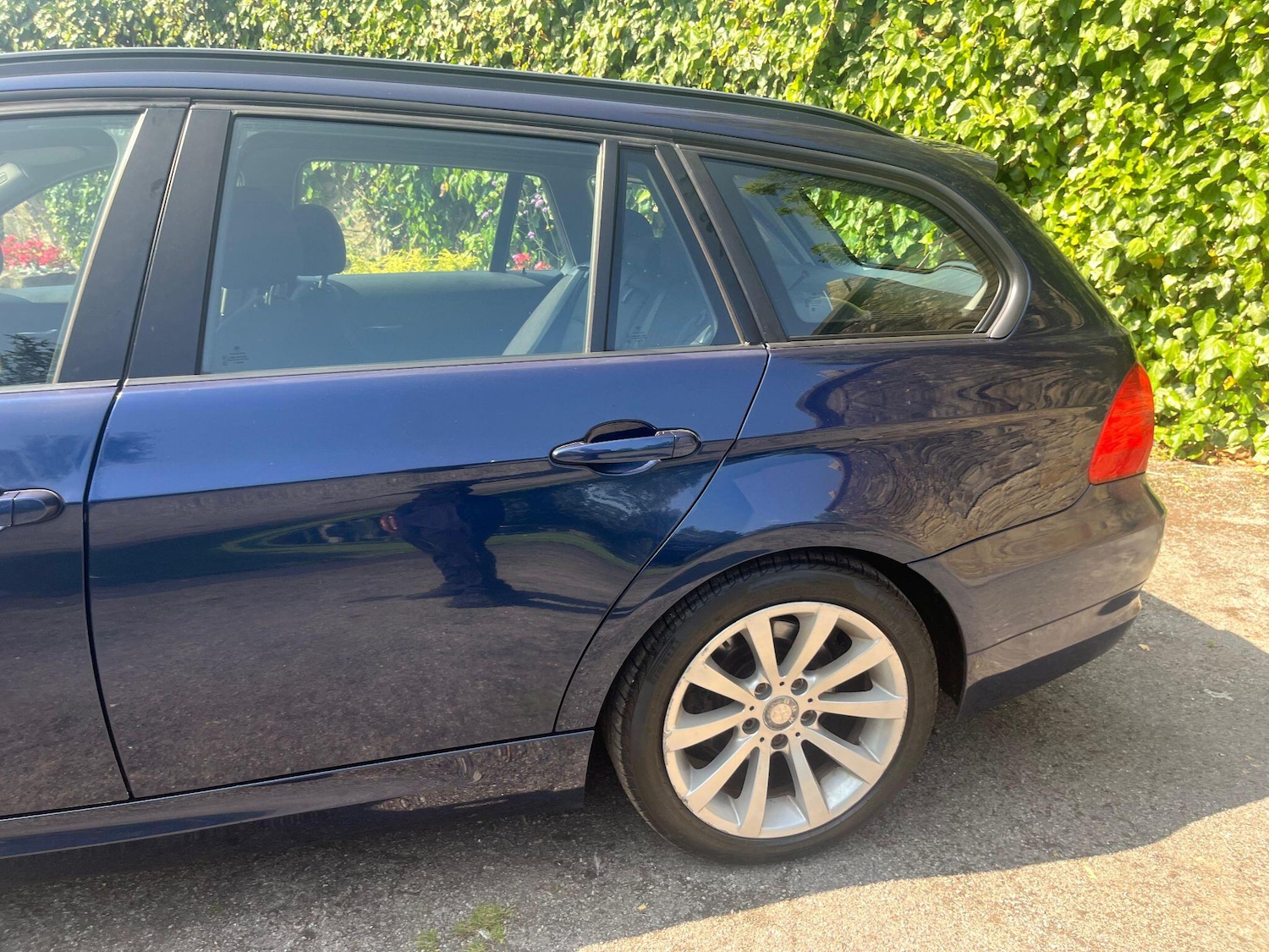 Used BMW 3 Series 2011 for sale - 78035035: Photo 53