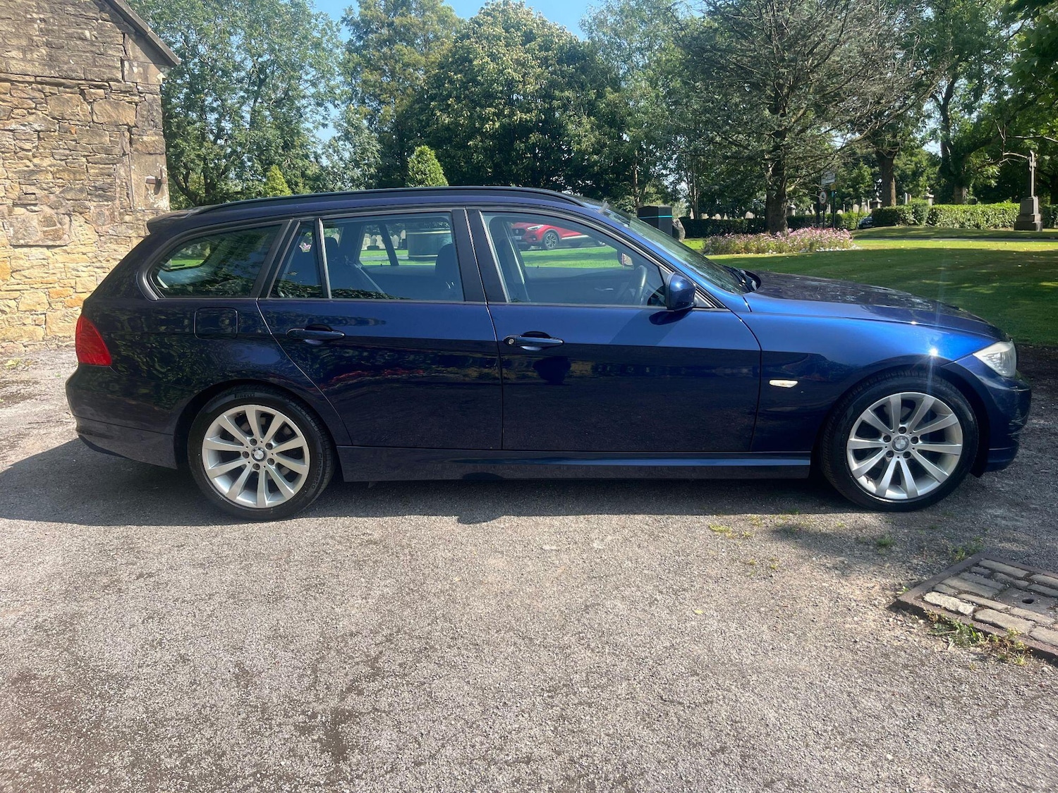 Used BMW 3 Series 2011 for sale - 78035035: Photo 69