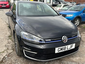Used Volkswagen Golf 2018 for sale - 79657763: Photo