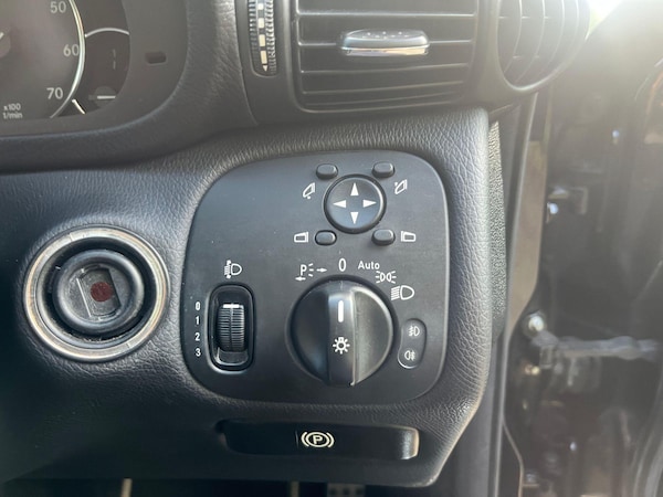 Used Mercedes-Benz C-Class 2005 for sale - 75314965: Photo 26