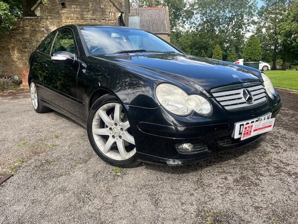 Used Mercedes-Benz C-Class 2005 for sale - 75314965: Photo 31
