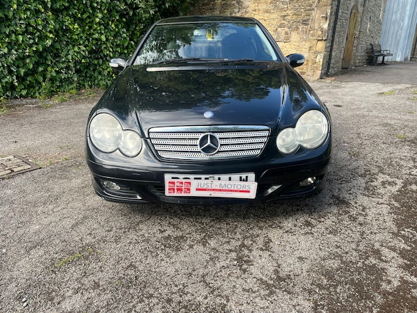 Used Mercedes-Benz C-Class 2005 for sale - 75314965: Photo 37