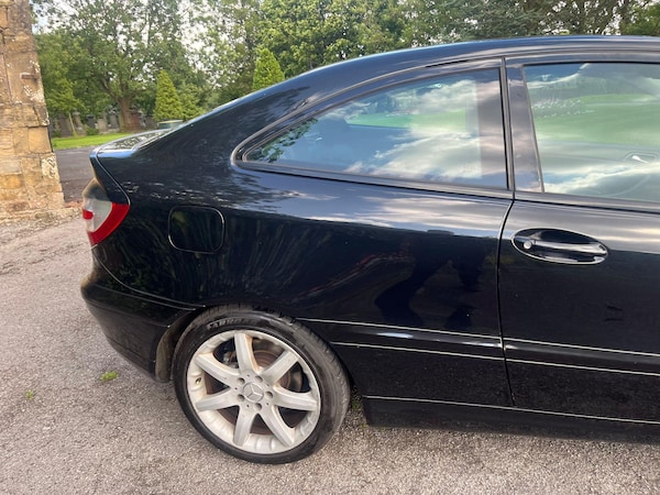 Used Mercedes-Benz C-Class 2005 for sale - 75314965: Photo 57