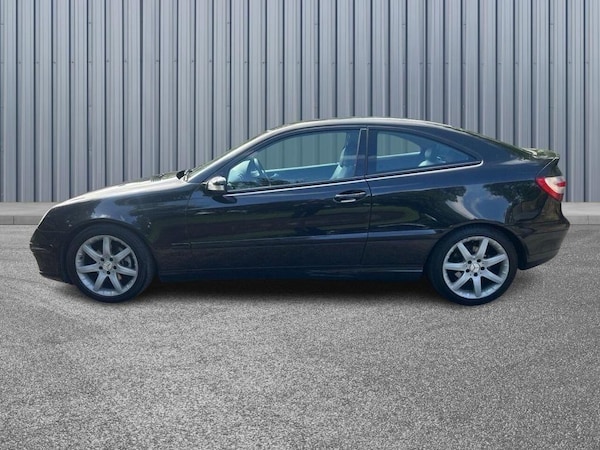 Used Mercedes-Benz C-Class 2005 for sale - 75314965: Photo 7