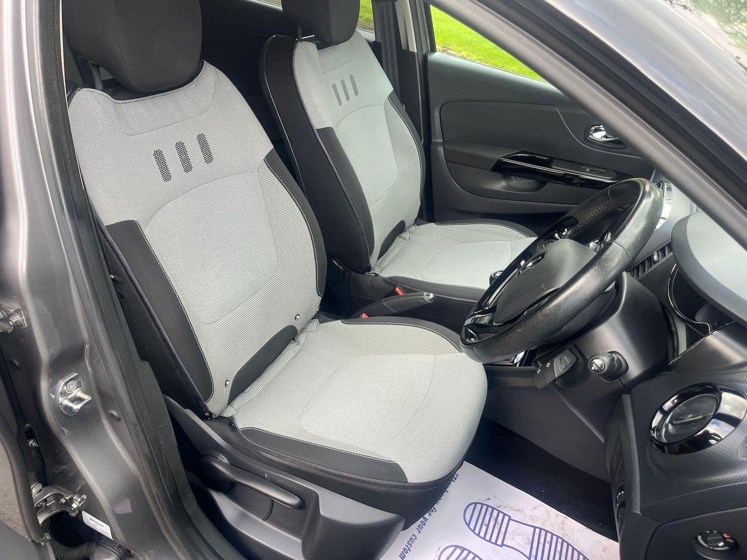 Used Renault Captur 2014 for sale - 76989086: Photo 21