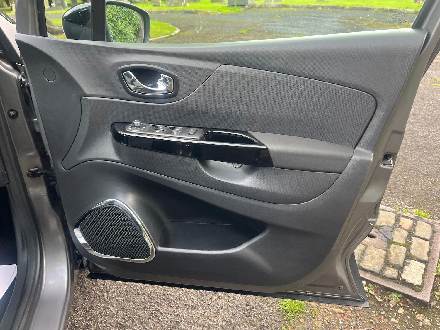 Used Renault Captur 2014 for sale - 76989086: Photo 24