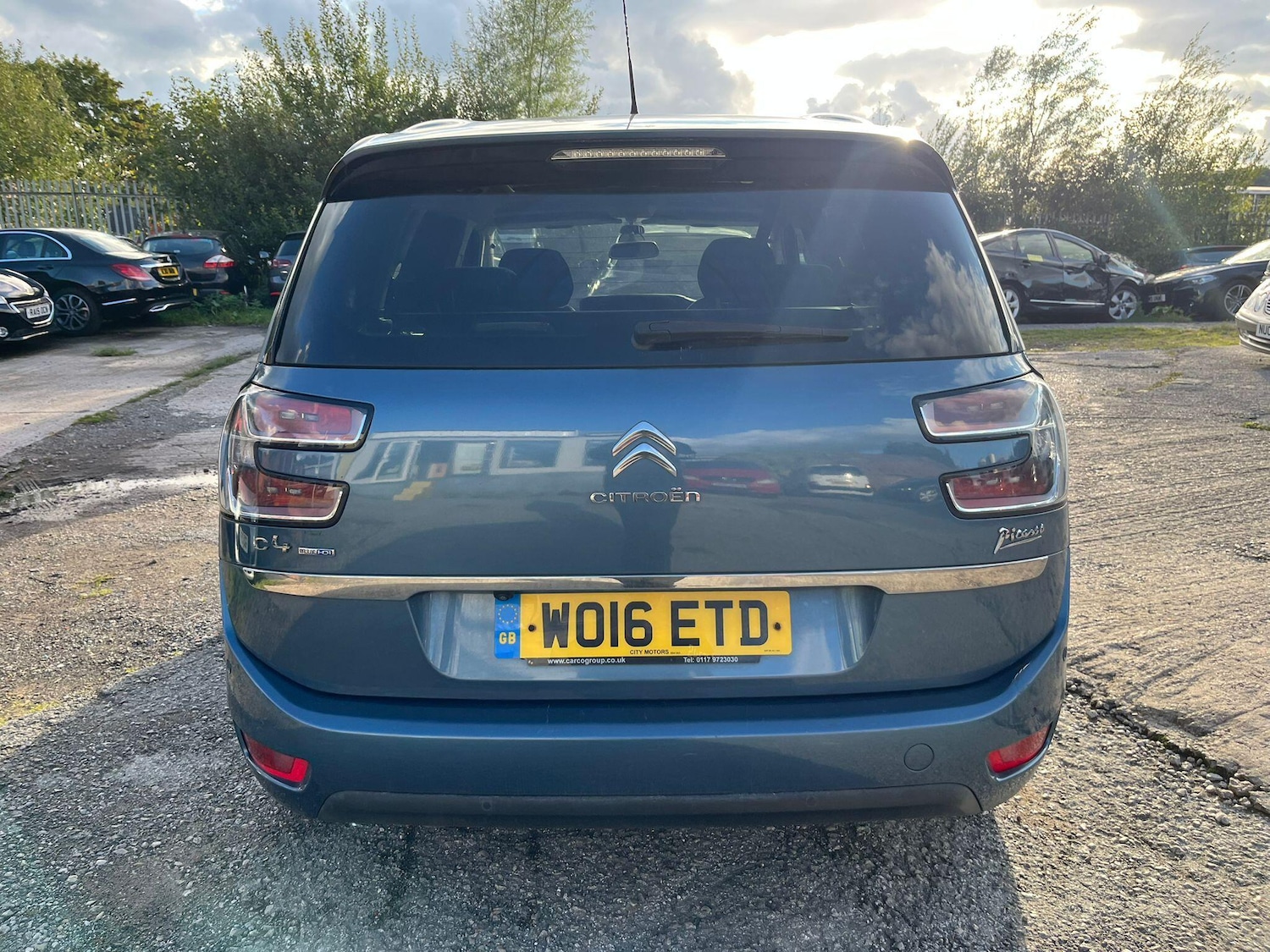 Vehicle 5
