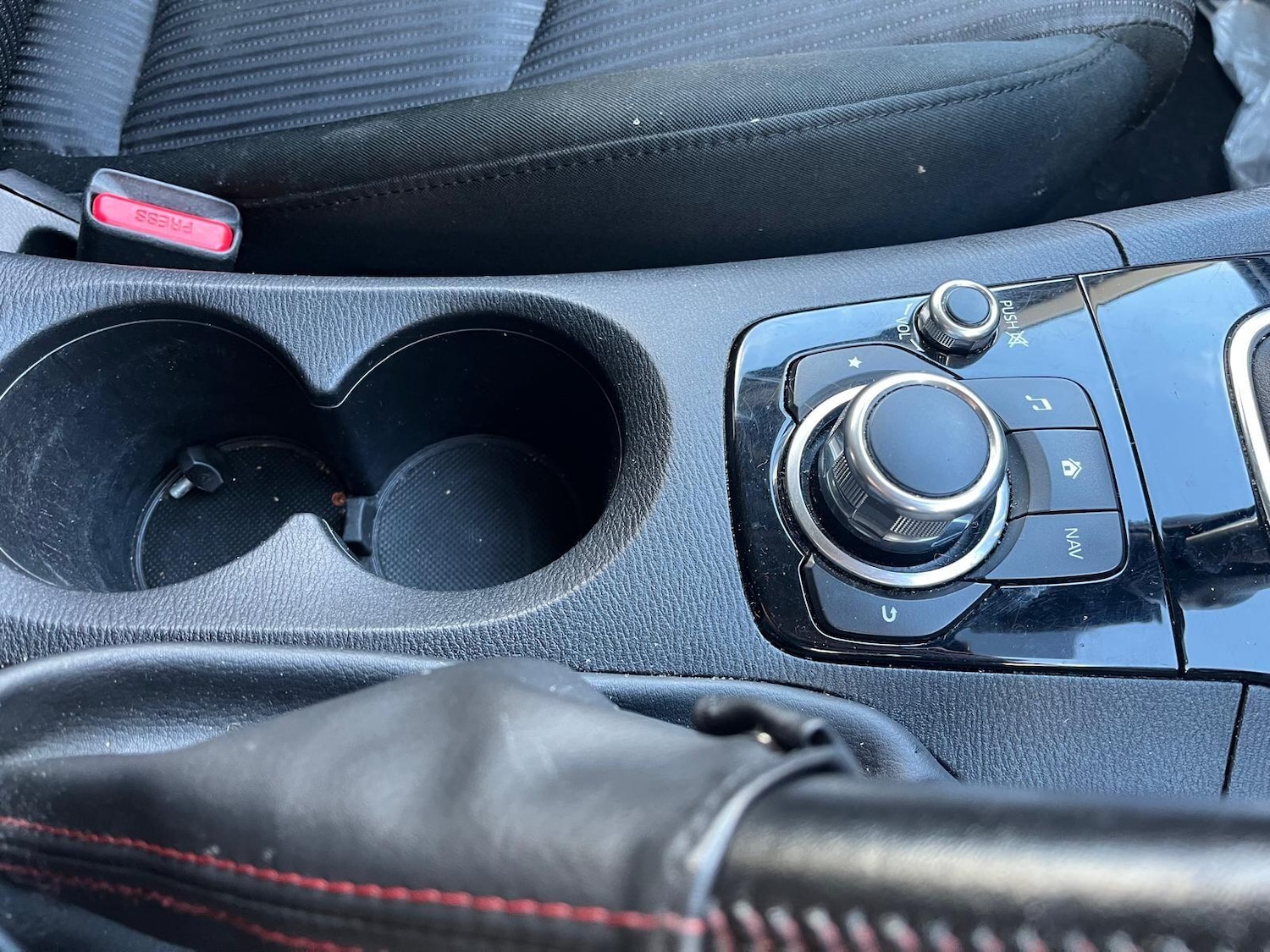 Used Mazda Mazda3 2016 for sale - 77411350: Photo 15