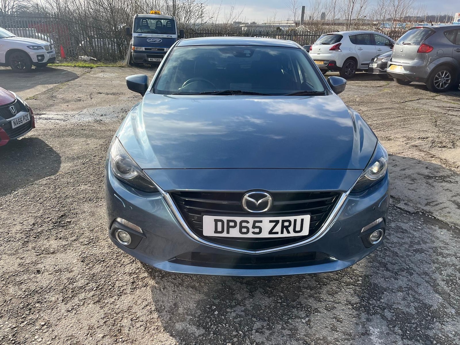 Used Mazda Mazda3 2016 for sale - 77411350: Photo 2