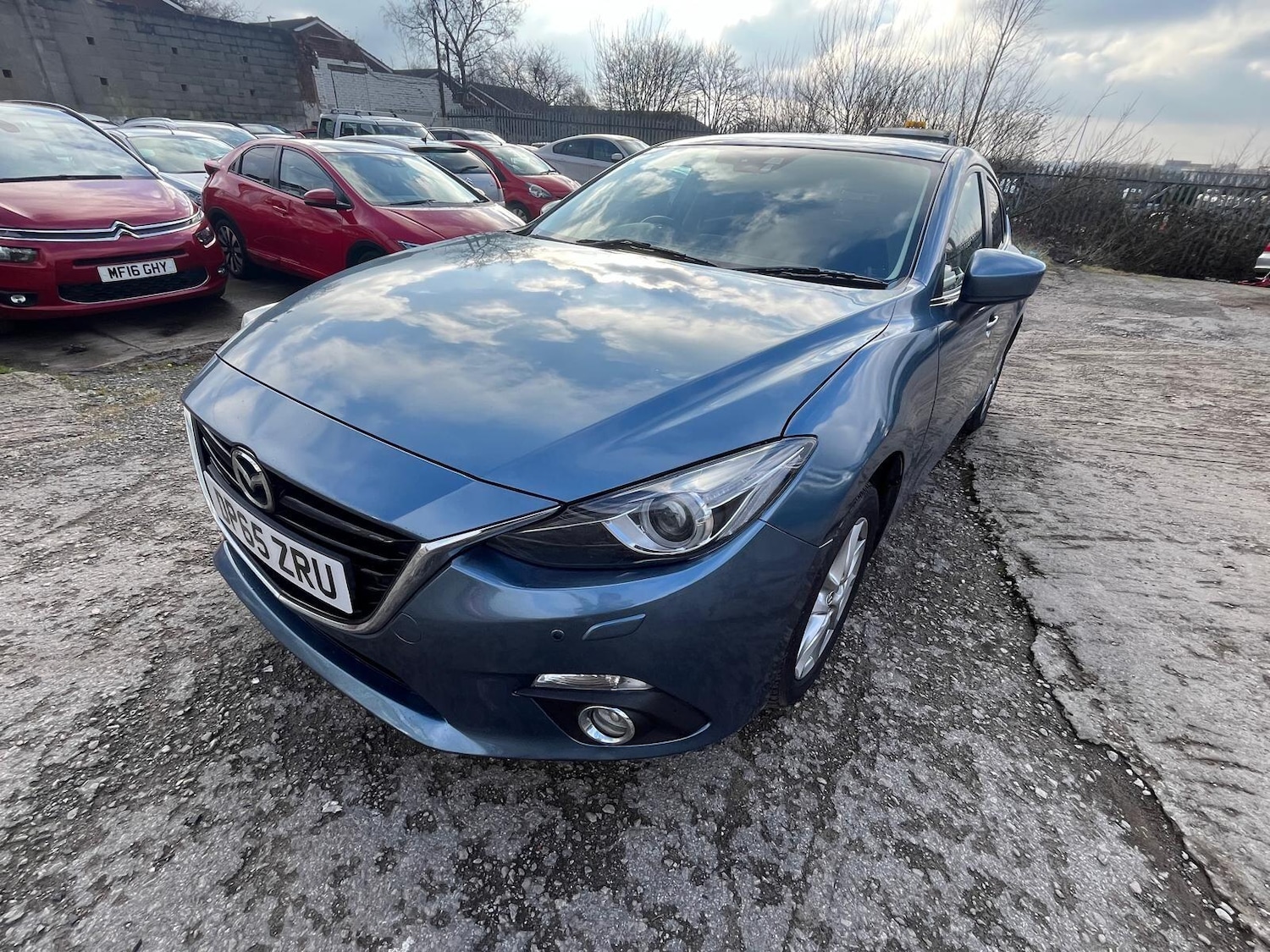 Used Mazda Mazda3 2016 for sale - 77411350: Photo 3