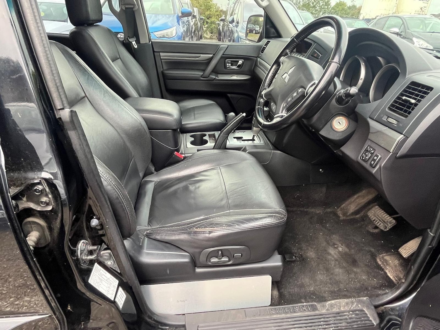 Used Mitsubishi Shogun 2011 for sale - 76138291: Photo 13