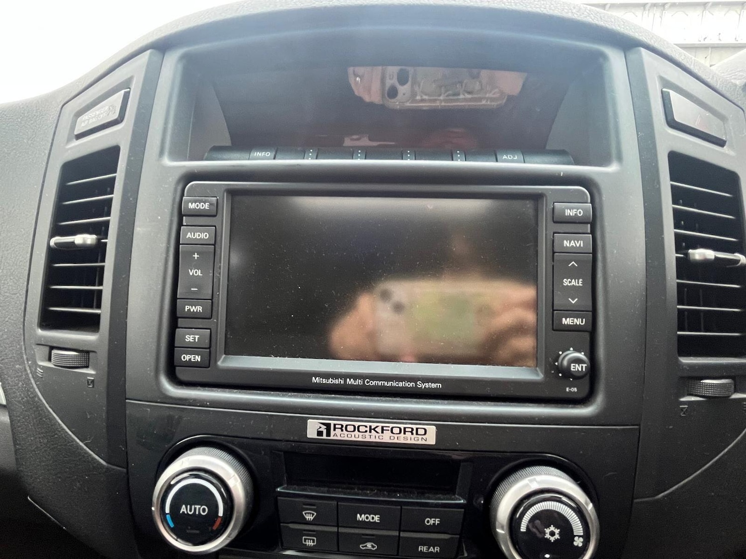 Used Mitsubishi Shogun 2011 for sale - 76138291: Photo 21