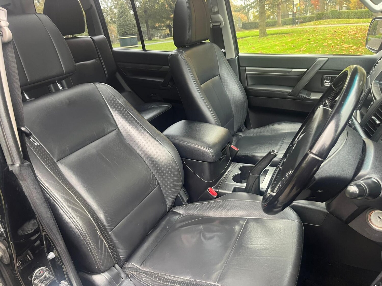 Used Mitsubishi Shogun 2011 for sale - 76138291: Photo 29