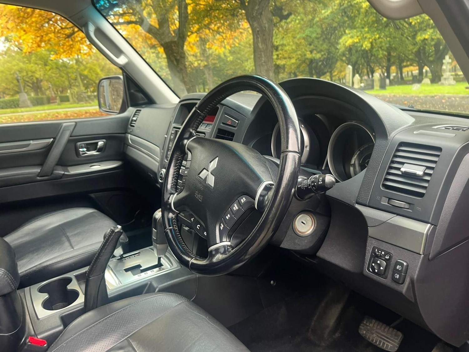 Used Mitsubishi Shogun 2011 for sale - 76138291: Photo 33