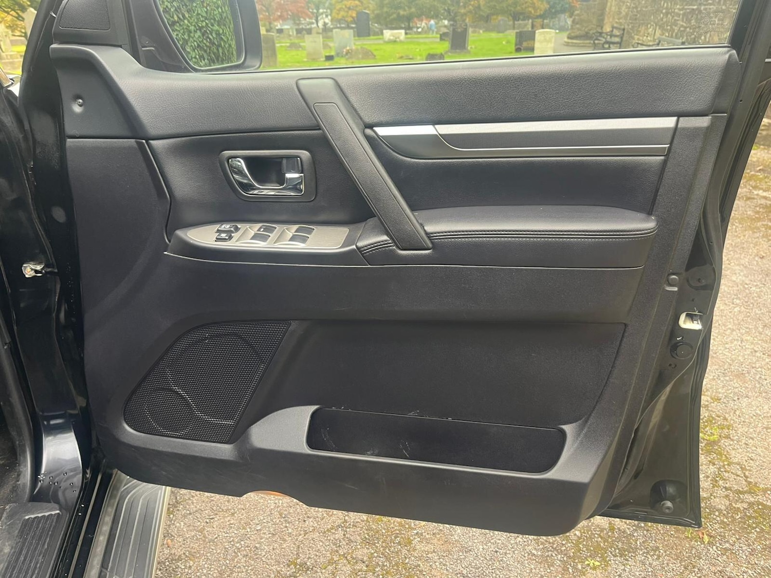 Used Mitsubishi Shogun 2011 for sale - 76138291: Photo 34