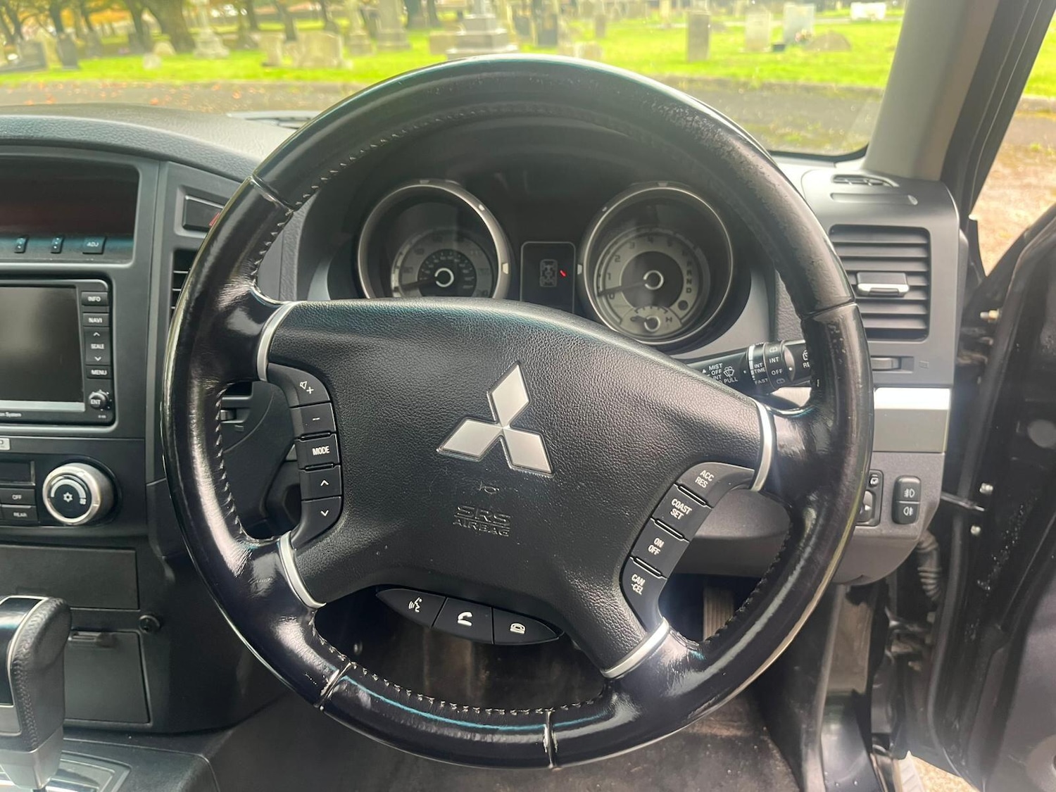 Used Mitsubishi Shogun 2011 for sale - 76138291: Photo 36