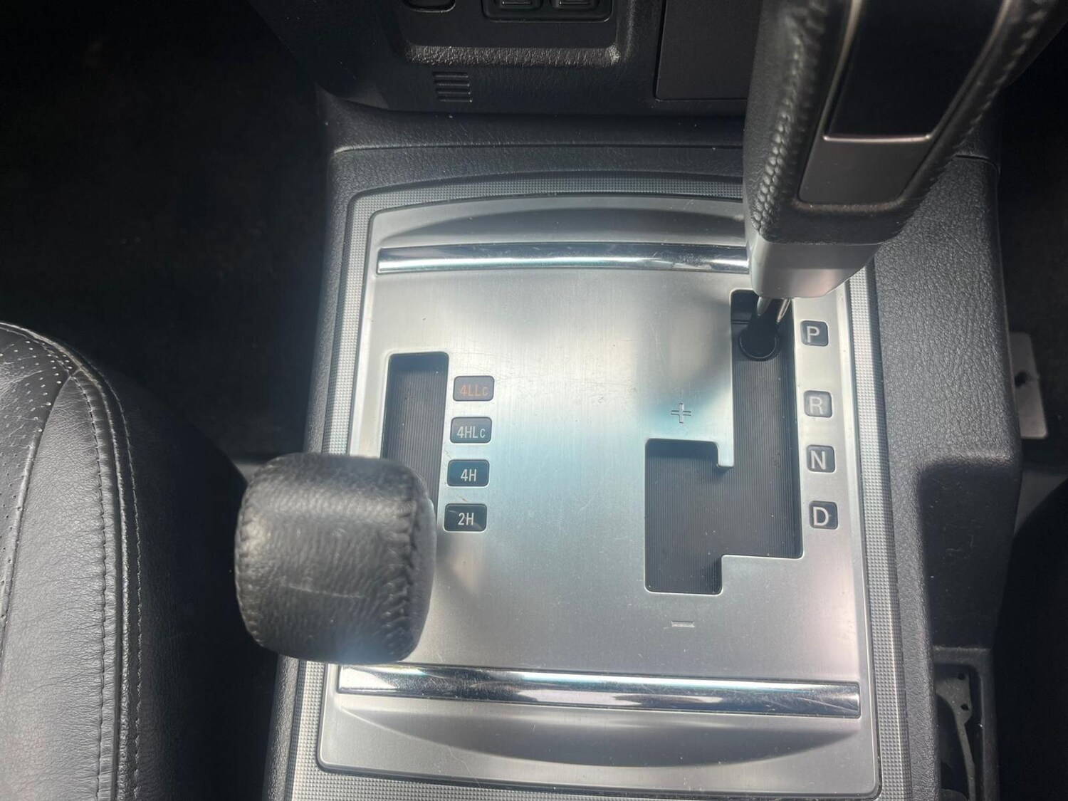 Used Mitsubishi Shogun 2011 for sale - 76138291: Photo 53