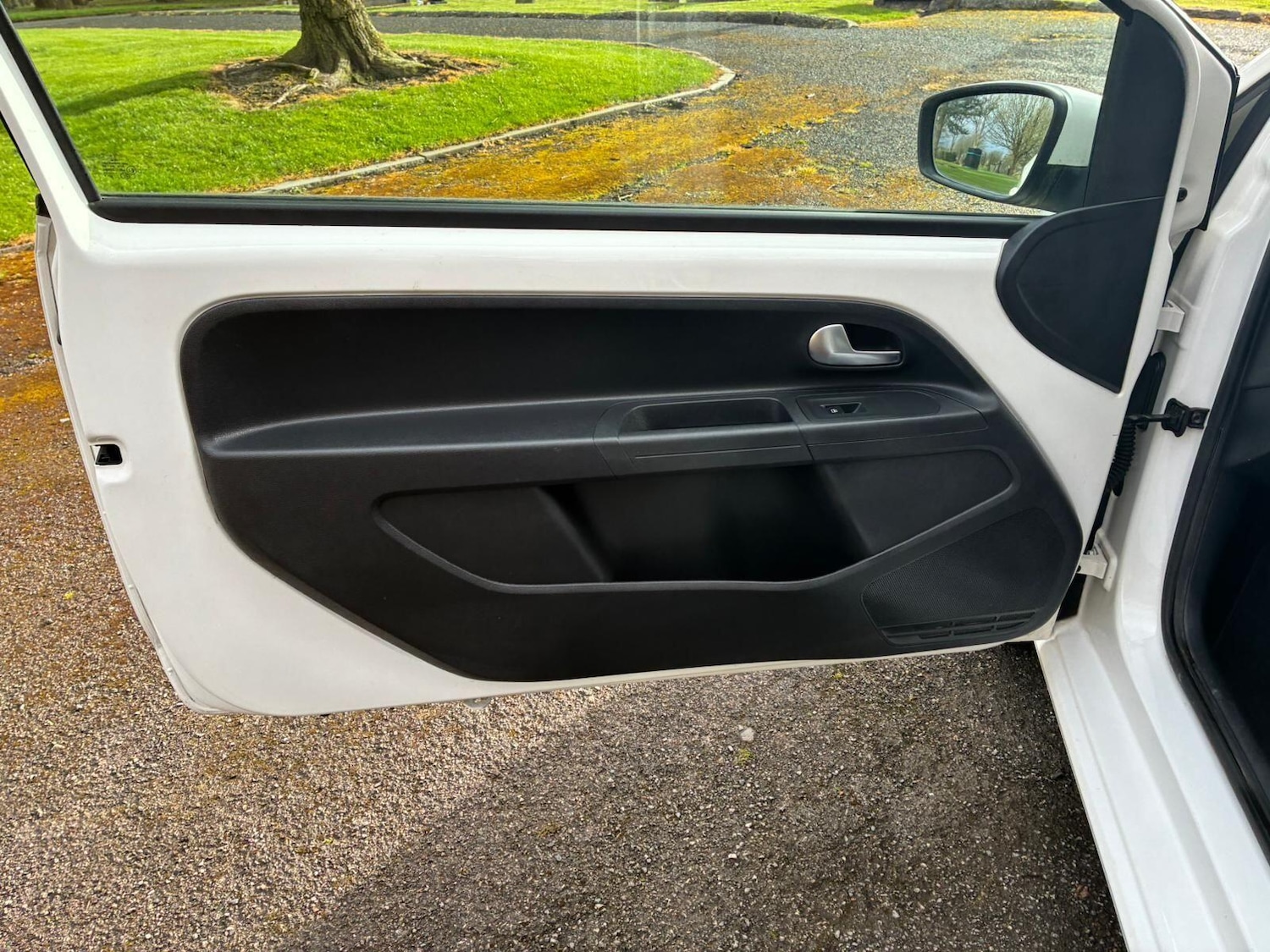 Used Volkswagen up! 2012 for sale - 78204764: Photo 12