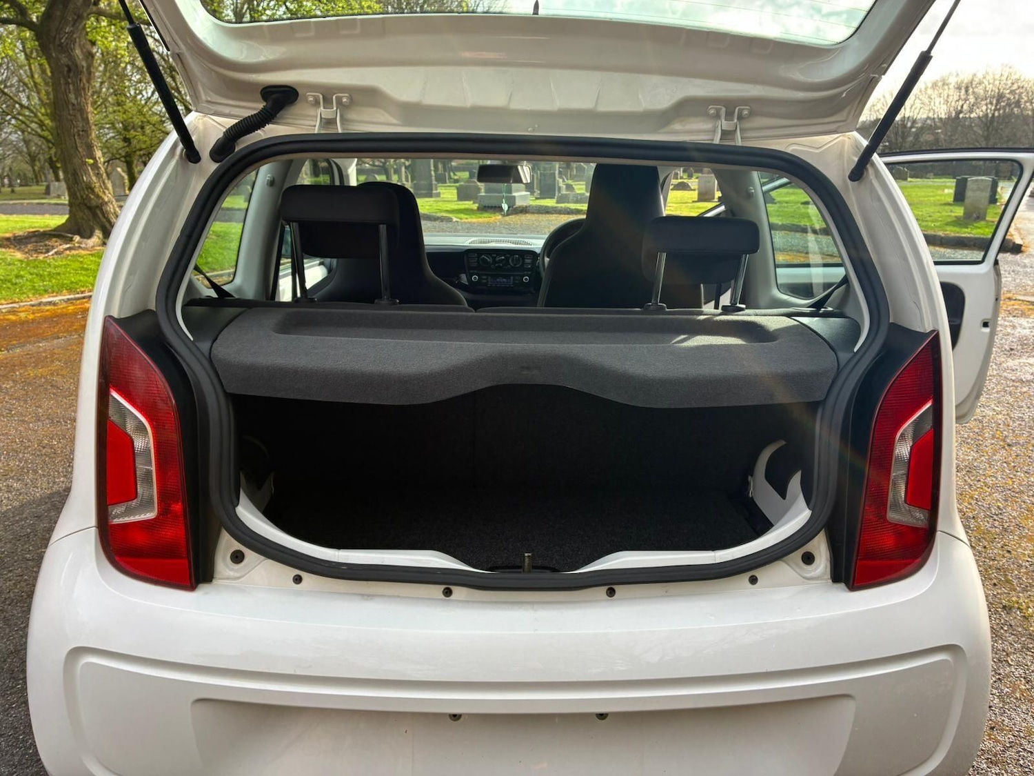 Used Volkswagen up! 2012 for sale - 78204764: Photo 17