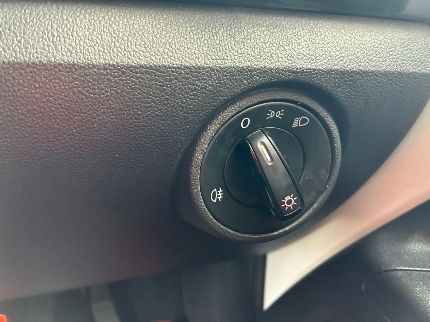 Used Volkswagen up! 2012 for sale - 78204764: Photo 28