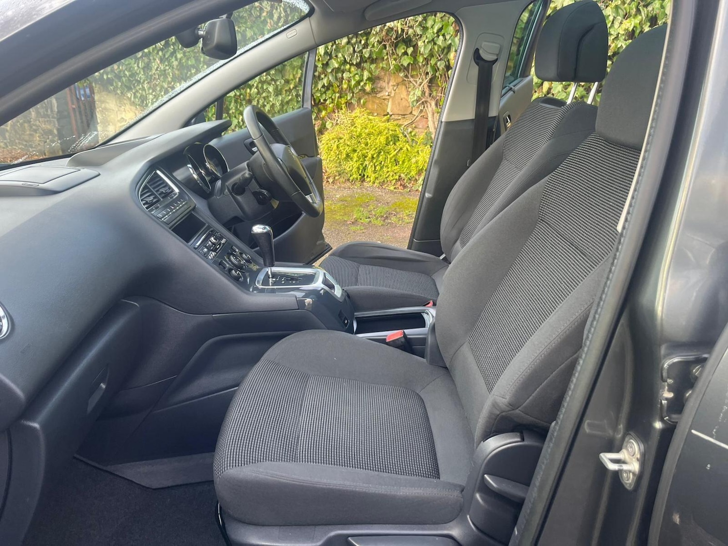 Used Peugeot 5008 2014 for sale - 77109677: Photo 13