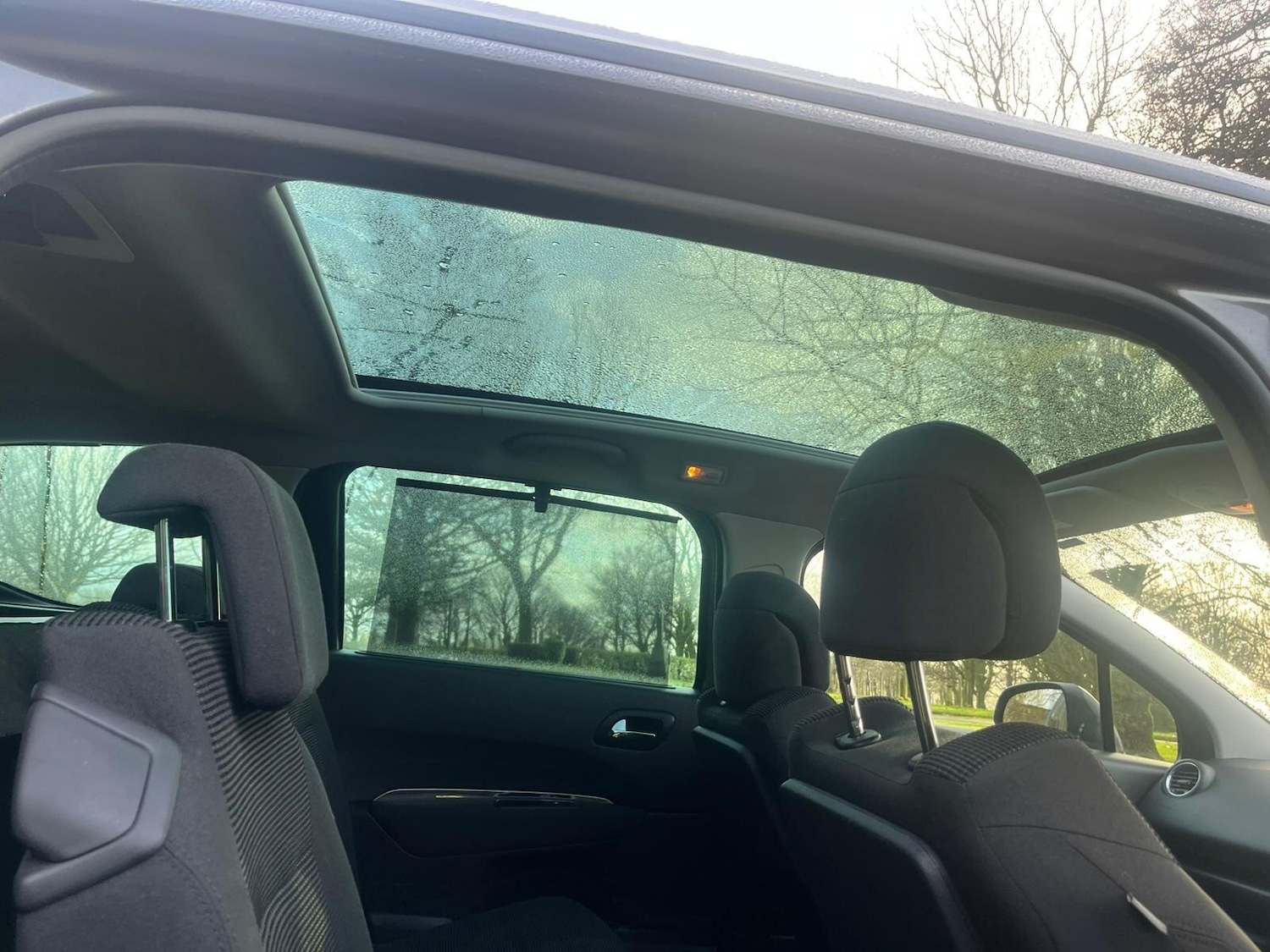 Used Peugeot 5008 2014 for sale - 77109677: Photo 27