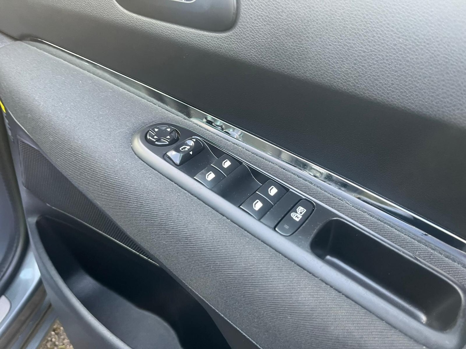 Used Peugeot 5008 2014 for sale - 77109677: Photo 35