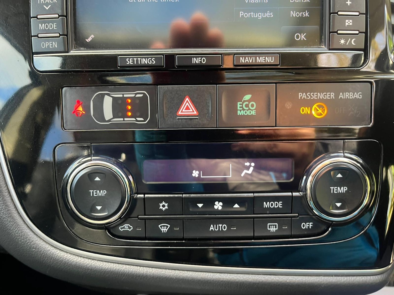 Used Mitsubishi Outlander 2014 for sale - 76398326: Photo 44