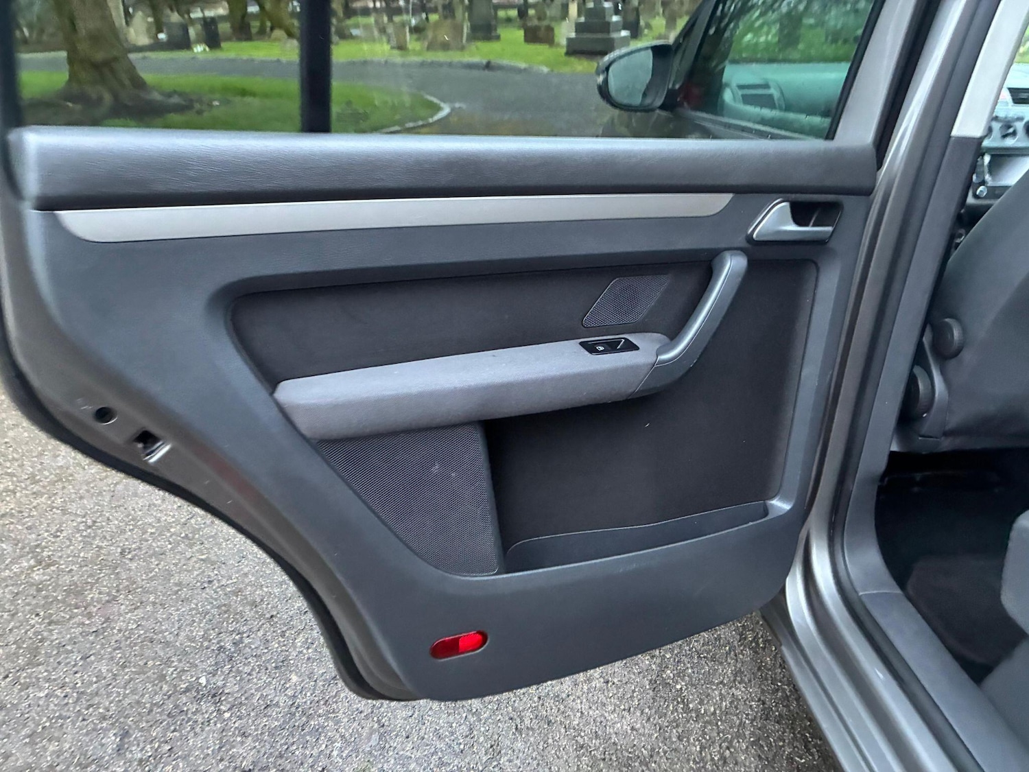 Used Volkswagen Touran for sale - 77625830: Photo 15