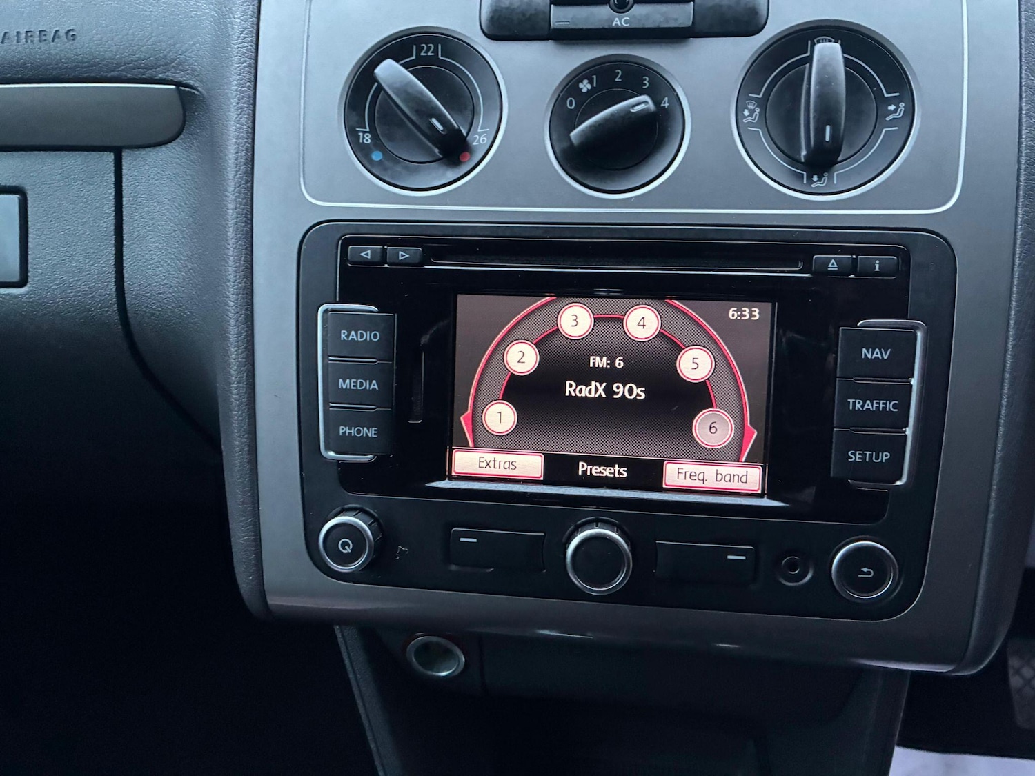 Used Volkswagen Touran for sale - 77625830: Photo 38