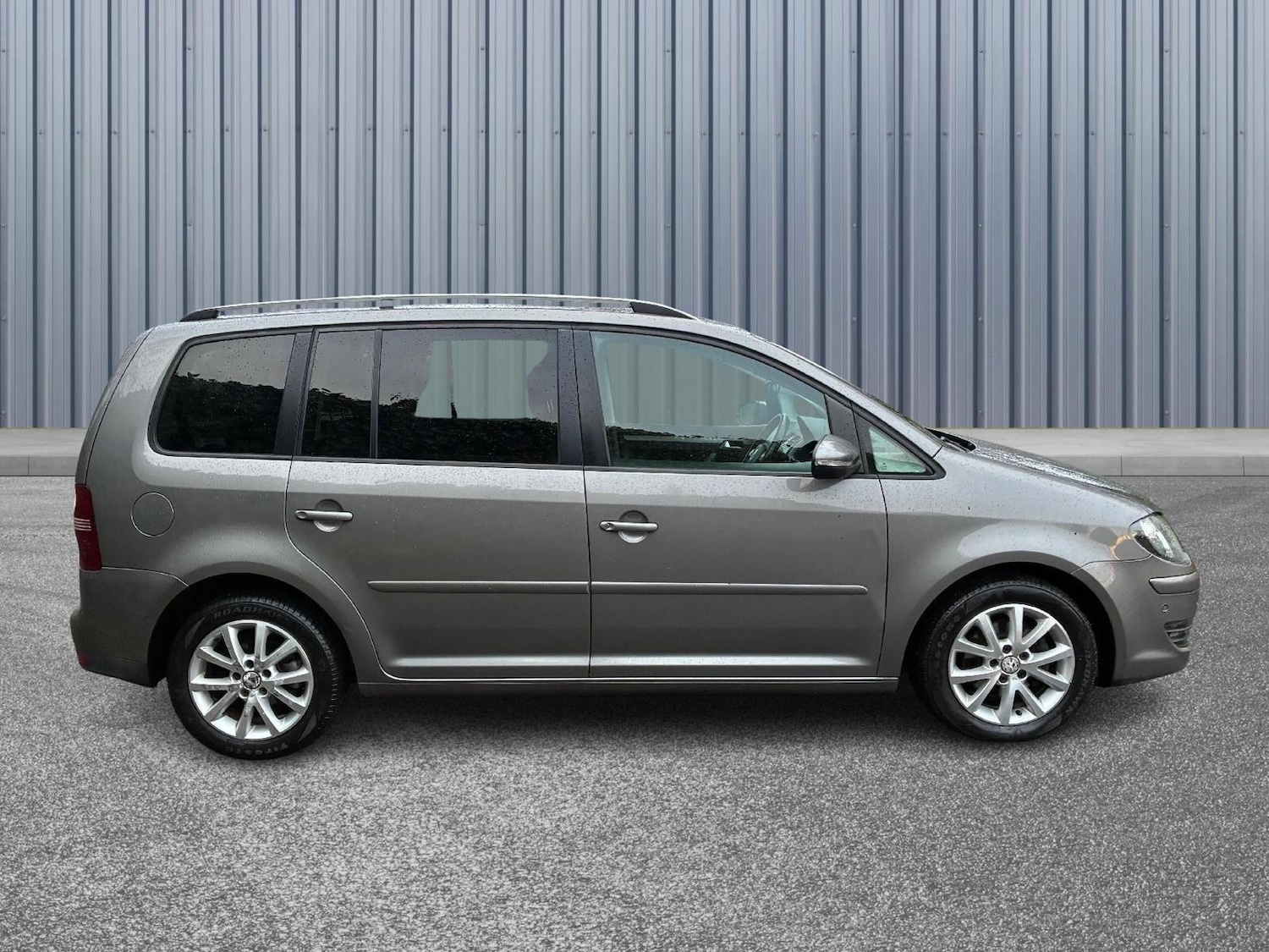 Used Volkswagen Touran for sale - 77625830: Photo 7