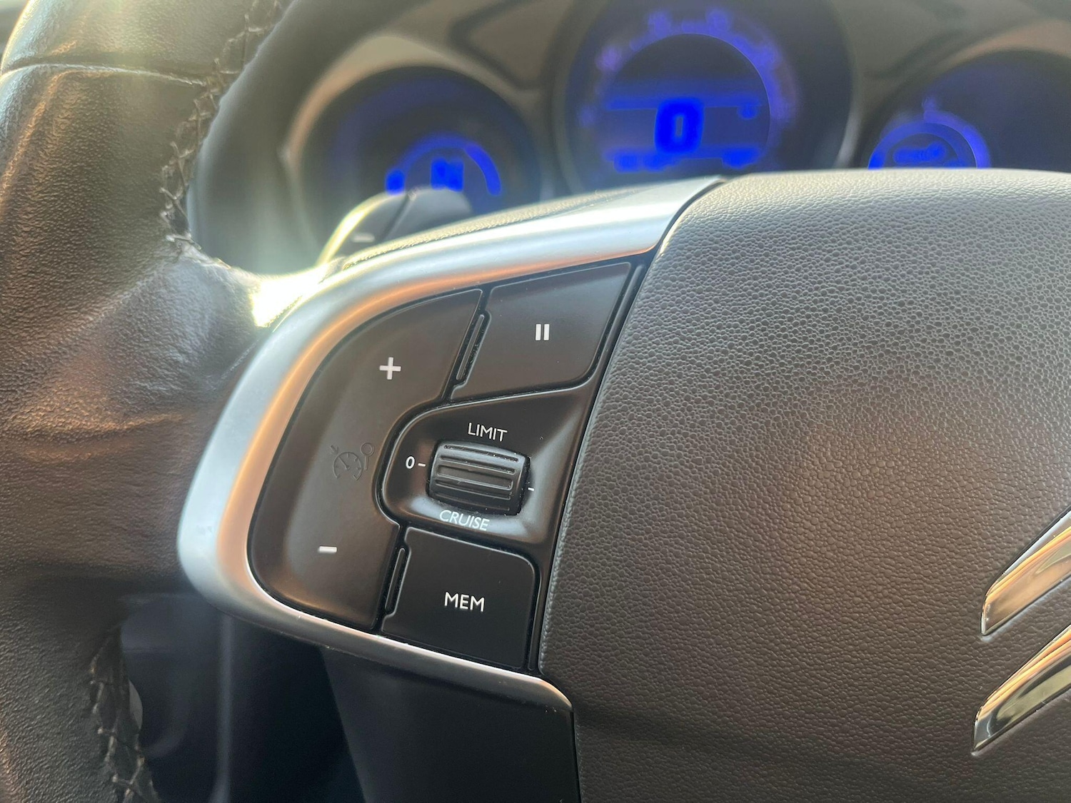 Used Citroen C4 2013 for sale - 76887399: Photo 30