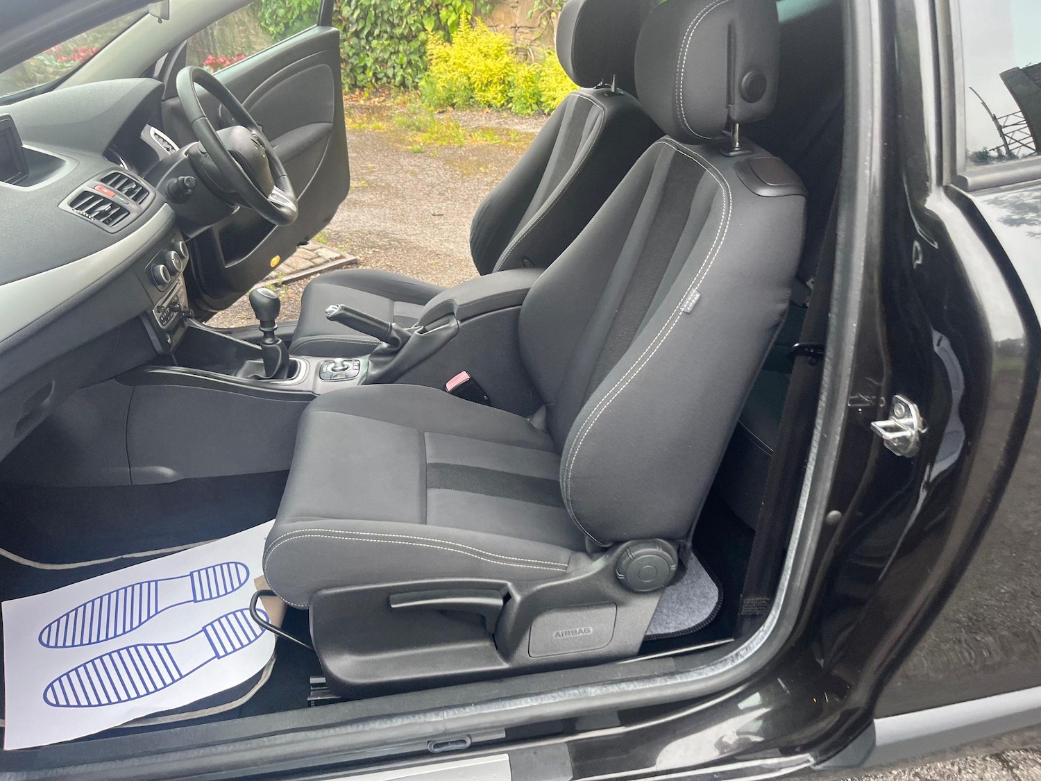 Used Renault Megane 2010 for sale - 76991092: Photo 12