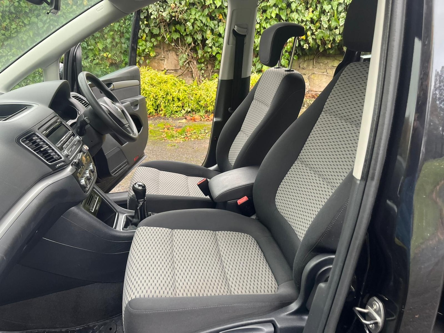 Used Volkswagen Sharan 2013 for sale - 76108992: Photo 13