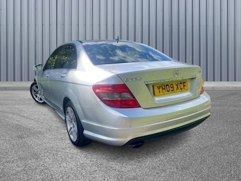 Used Mercedes-Benz C-Class 2009 for sale - 75926916: Photo