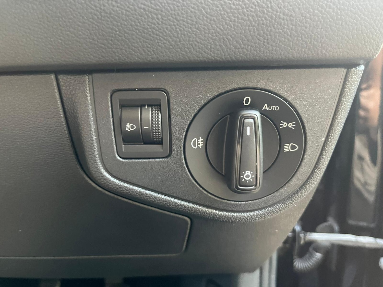 Used Volkswagen Polo 2018 for sale - 75928380: Photo 34