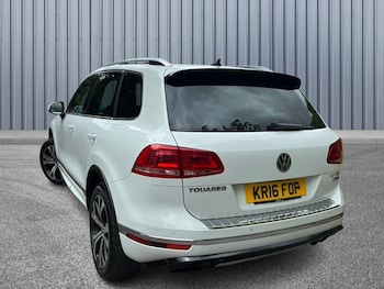 Used Volkswagen Touareg 2016 for sale - 79452461: Photo