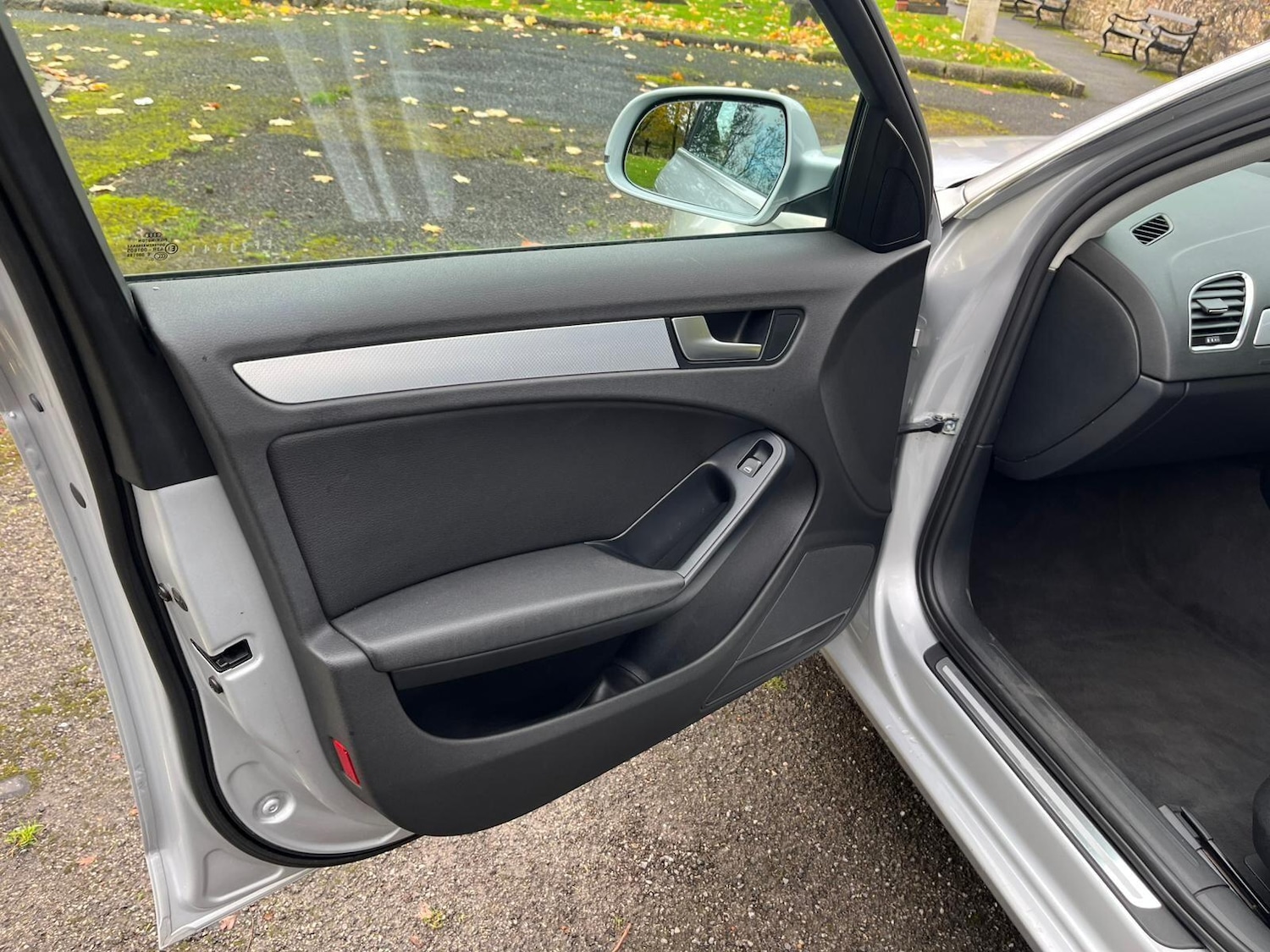 Used Audi A4 2011 for sale - 76432911: Photo 11