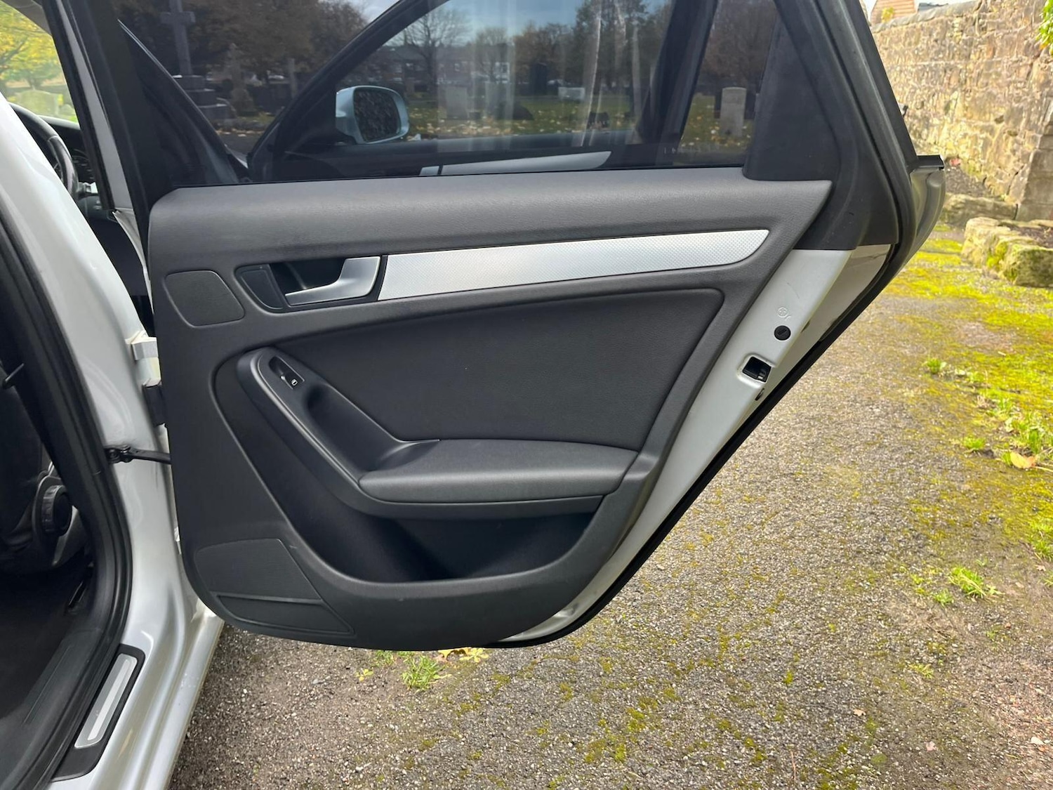 Used Audi A4 2011 for sale - 76432911: Photo 21