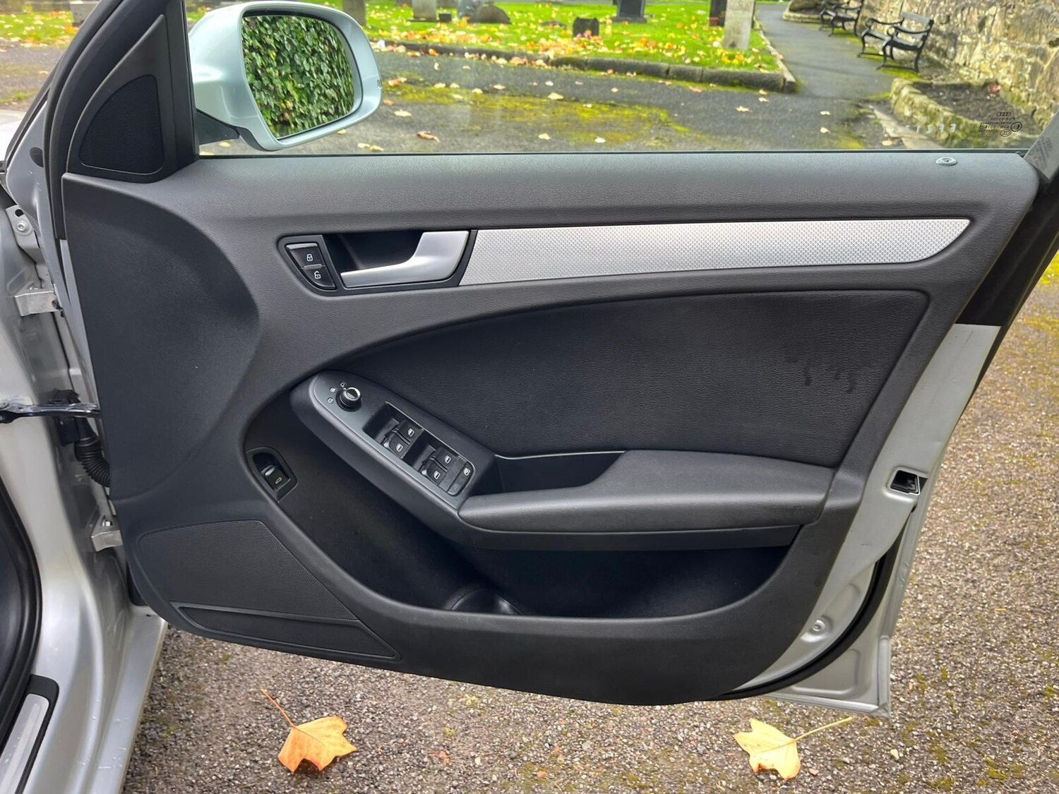 Used Audi A4 2011 for sale - 76432911: Photo 25