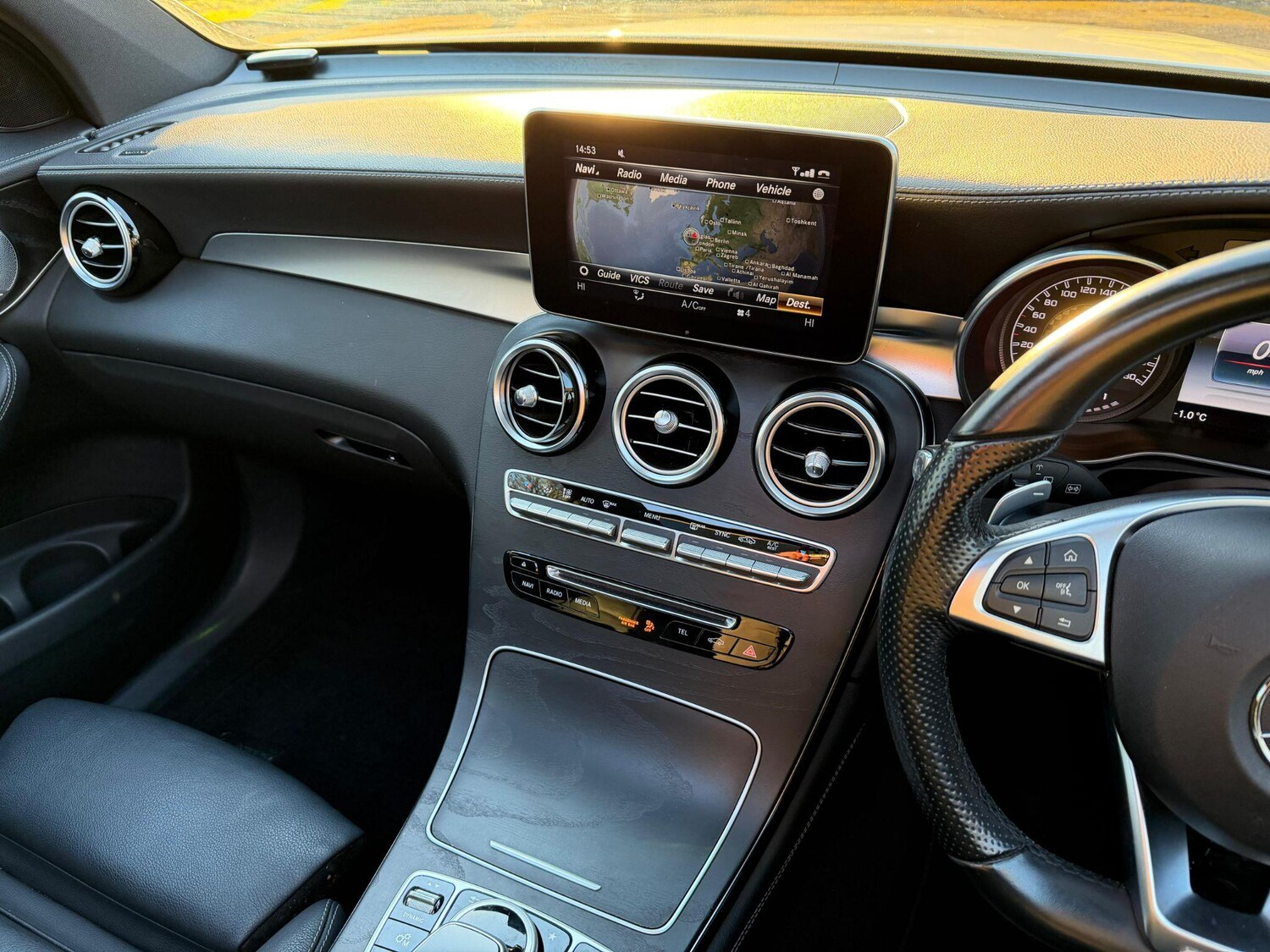 Used Mercedes-Benz GLC 2016 for sale - 77994368: Photo 44