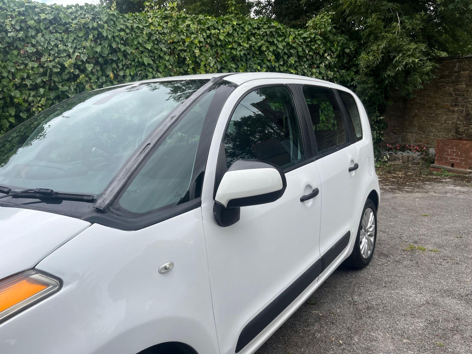 Vehicle 46