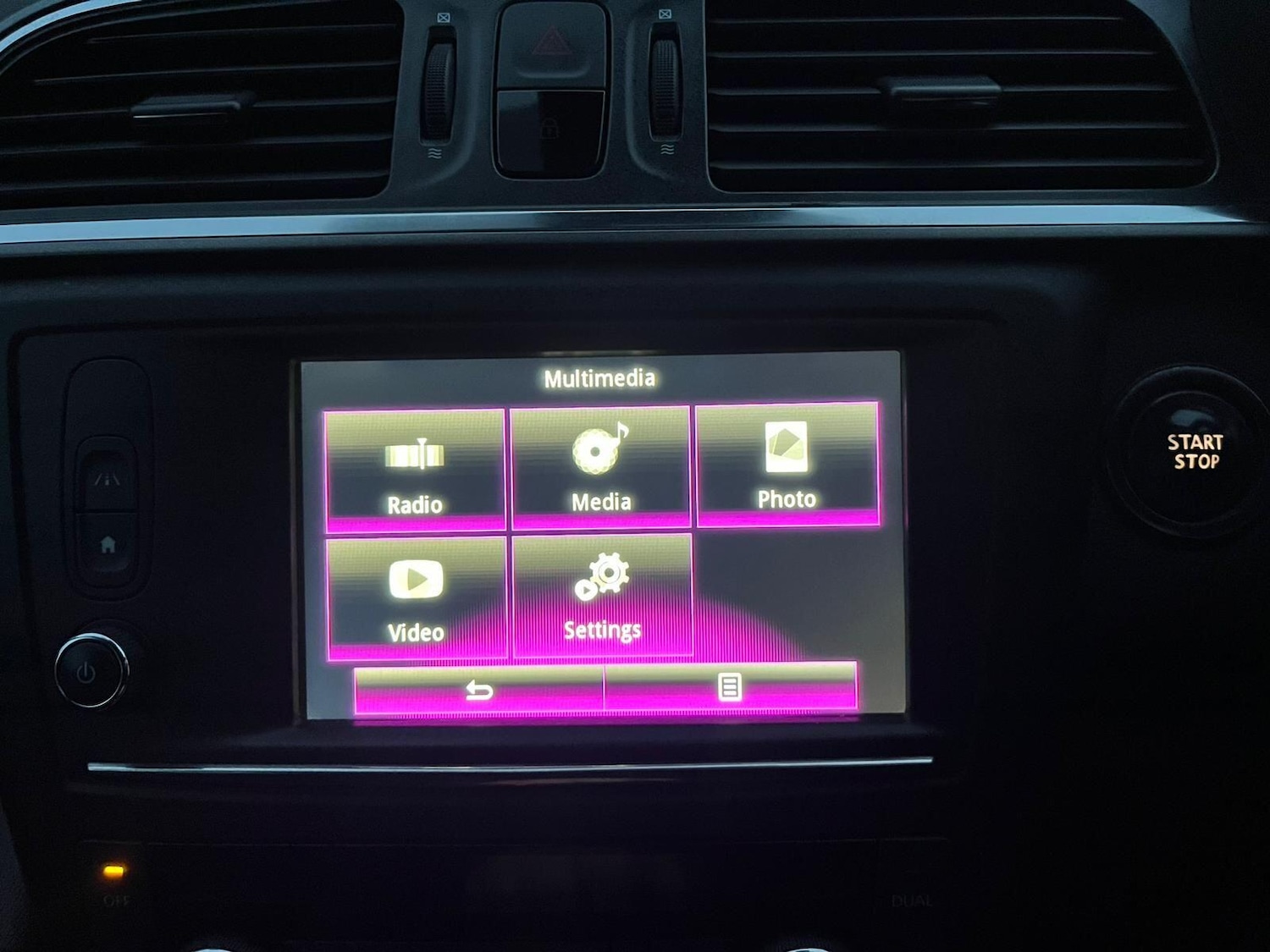 Used Renault Kadjar 2015 for sale - 76990894: Photo 36