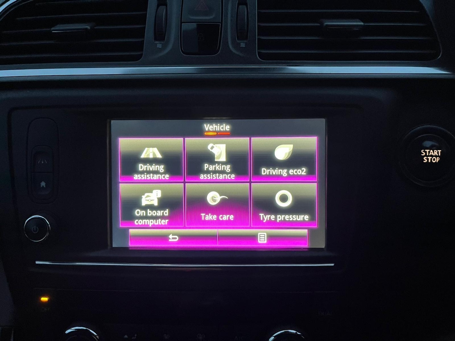 Used Renault Kadjar 2015 for sale - 76990894: Photo 41